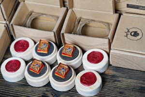 Artisan keycaps makers