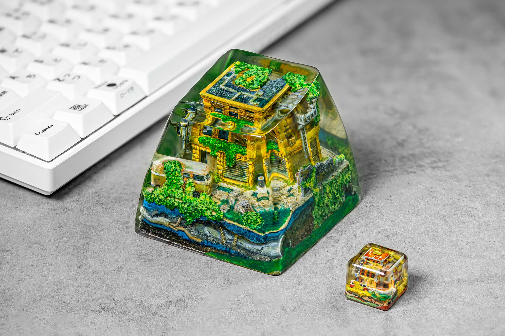 Lost Cities 3 – The Mad Future art toy - artisan keycap by Jelly Key