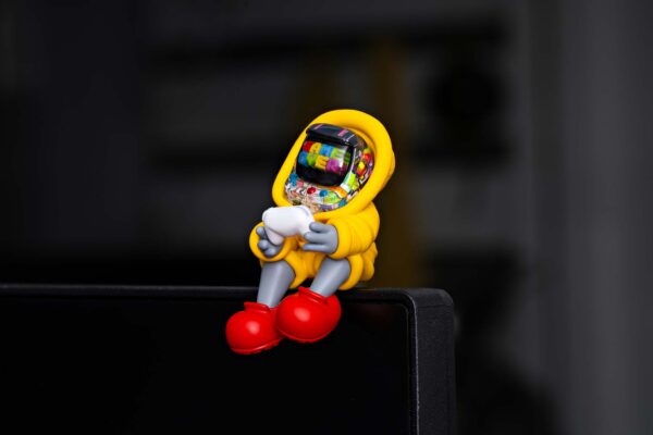 arcade cabinets series – stand boy art toy