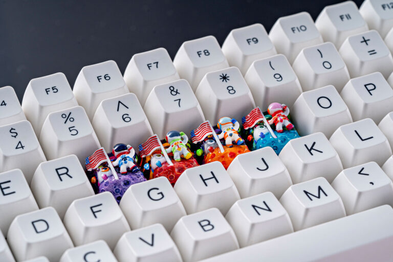 jellykey crystal veil astro custom keycaps 520