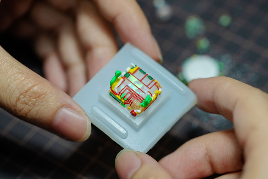 yuletide treasure artisan keycaps