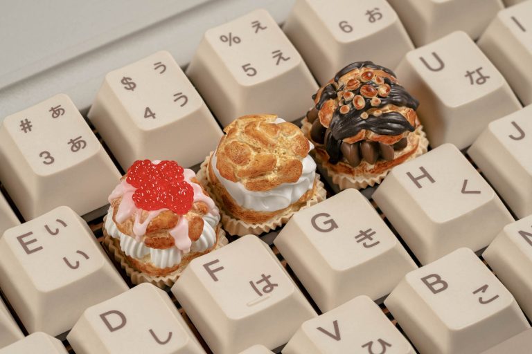 the patisserie tales artisan keycaps