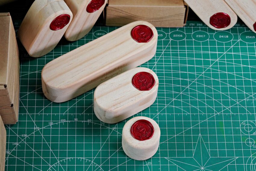 Jelly Key Artisan Keycaps Packaging 17