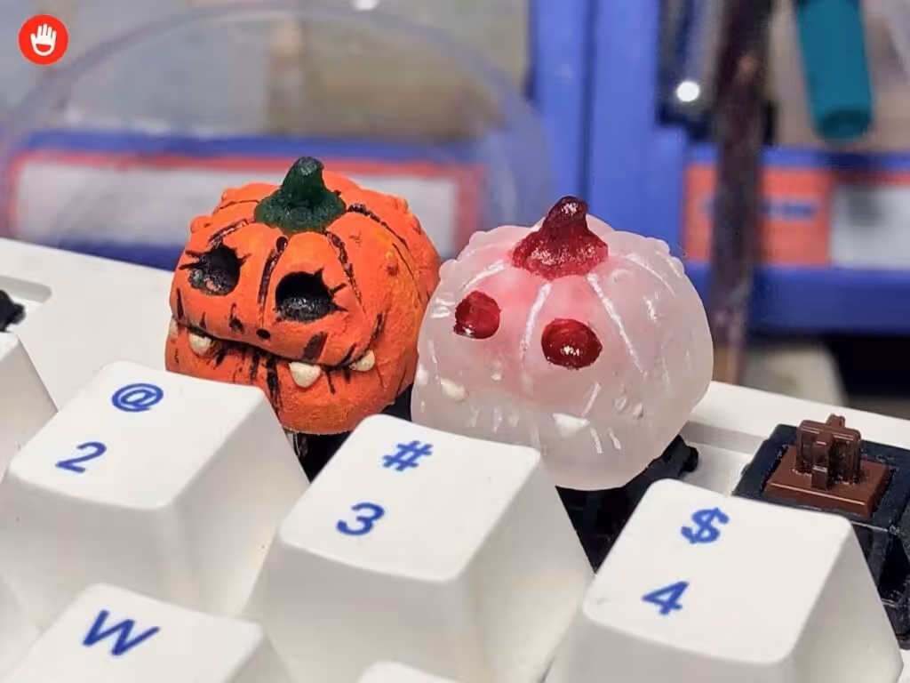 Land of the Dead give away – The Pumpkin Brain artisan keycap