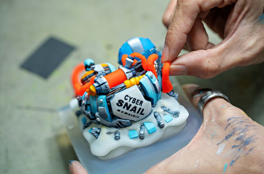 cyborg snail custom keycaps 025